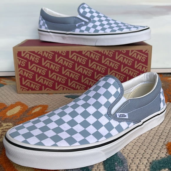 Vans Men’s Classic Slip-On
Color Theory Checkerboard
VN000BVZDSB
Sneakers - Picture 2 of 16